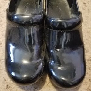 Nursing shoes/nonslip shoes